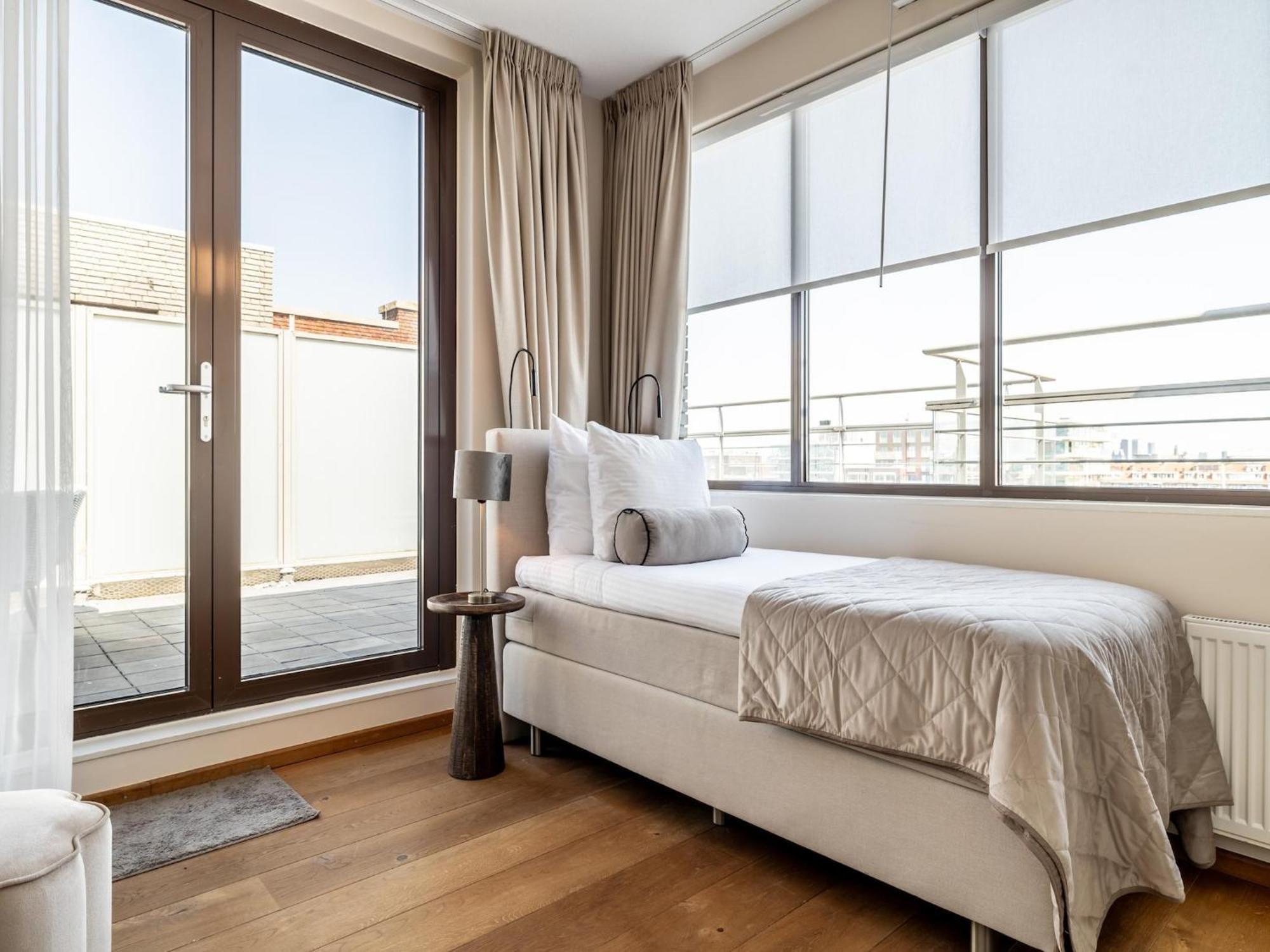 Luxury Penthouse Near Scheveningen Appartement *